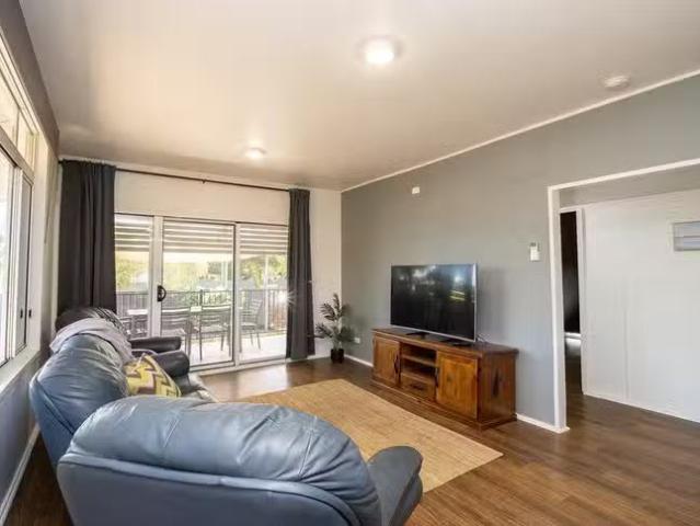 Nice 76 East Street, Townview, QLD 4825