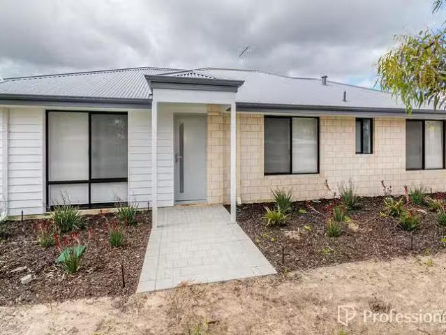 Deal! 76A Coolgardie Street, Bentley, WA 6102