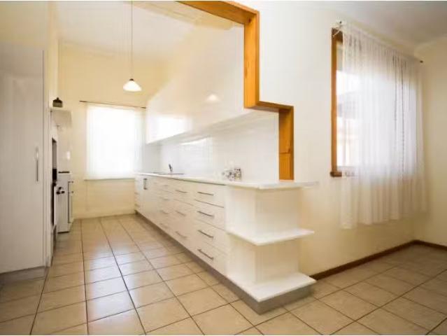 Cozy 79 Mitchell Street, Echuca House for rent Listed by Sama.