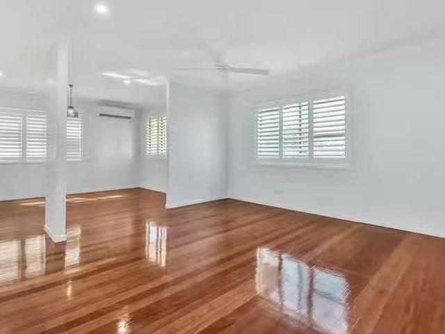 Charming 7 Orama Avenue, Caloundra, QLD 4551
