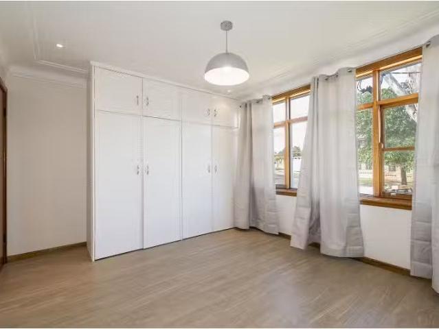Nice 7 Arakoon Avenue, Penrith House for rent Listed by Emu P.