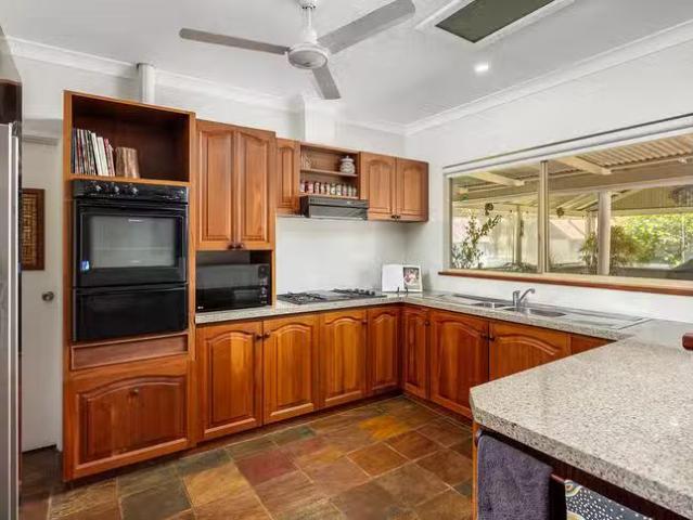 Nice 7 Bangalo Close, Vasse, WA 6280