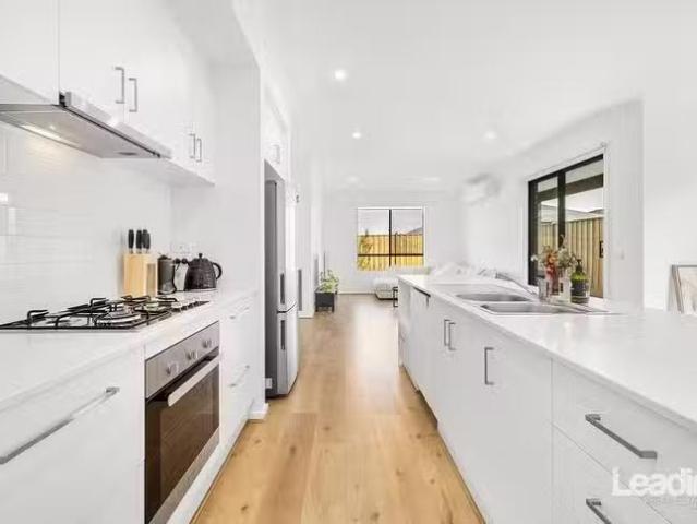 New 7 Essence Street, Diggers Rest, VIC 3427