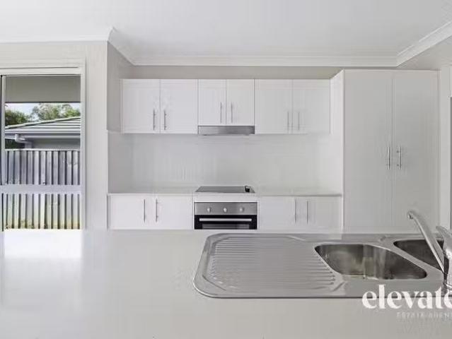 Just in! 7 Paradise Place, Upper Kedron, QLD 4055