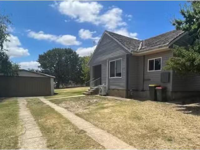 Deal! 83 Pudman Street, Boorowa House for rent Listed by Leas.