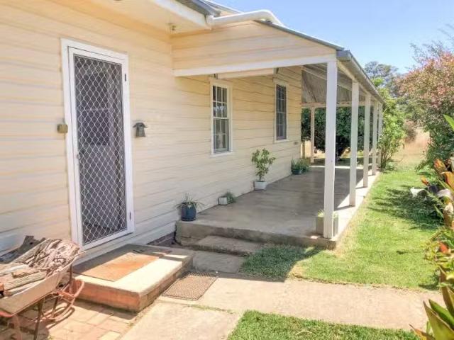 Charming 808A Wollar Road, WOLLAR House for rent Listed by Lu.