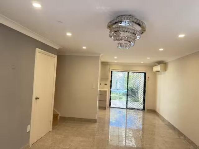 Charming 80 Methven St, Mount Druitt Townhouse for rent Liste.