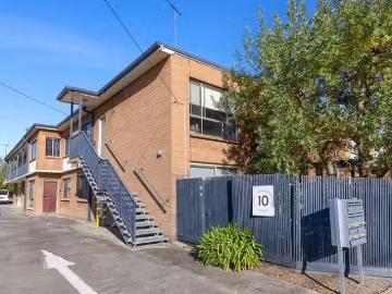 Cheap 8/103 Gertrude Street, Geelong West, VIC 3218