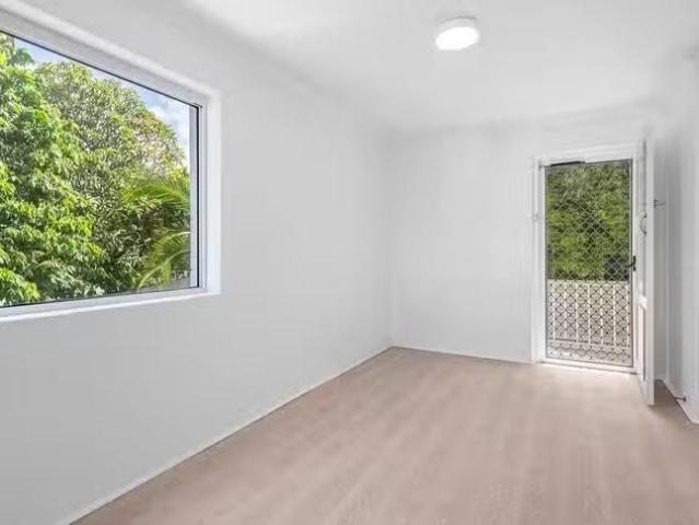 Unique 8/11 Beatrice Terrace, Ascot, QLD 4007