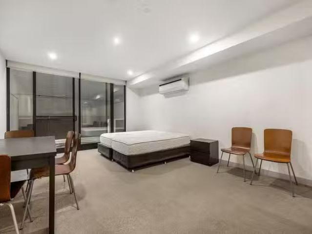 For Rent! 816/6 Leicester Street, Carlton, VIC 3053