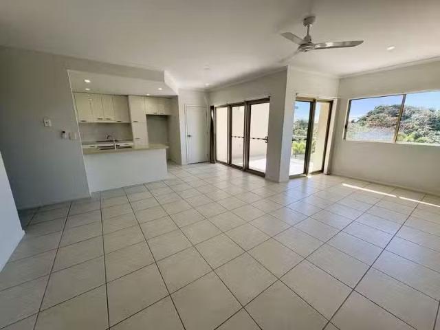 Unique 8/171 Farnborough Road, YEPPOON, QLD 4703 Apartment f.