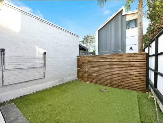 Charming 81 Kingsclear Rd, ALEXANDRIA House for rent Listed b.