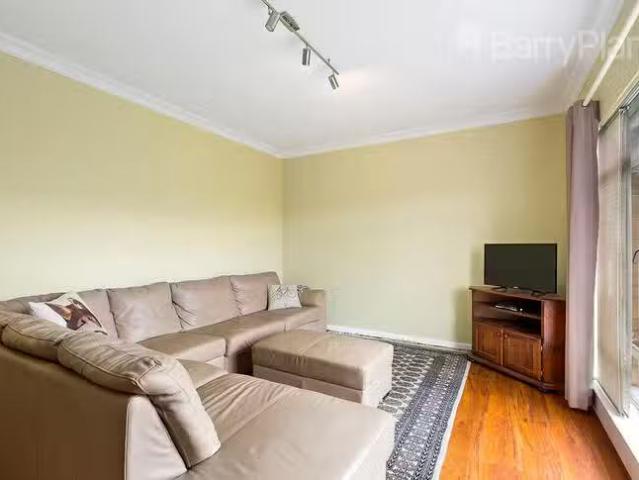 Cozy 8/21 Champ Street, Coburg, VIC 3058