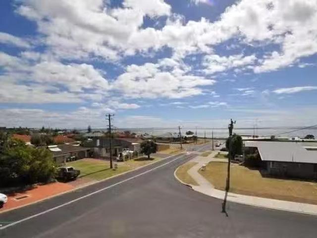 Rental! 8/21 Greensell Street, Bunbury, WA 6230