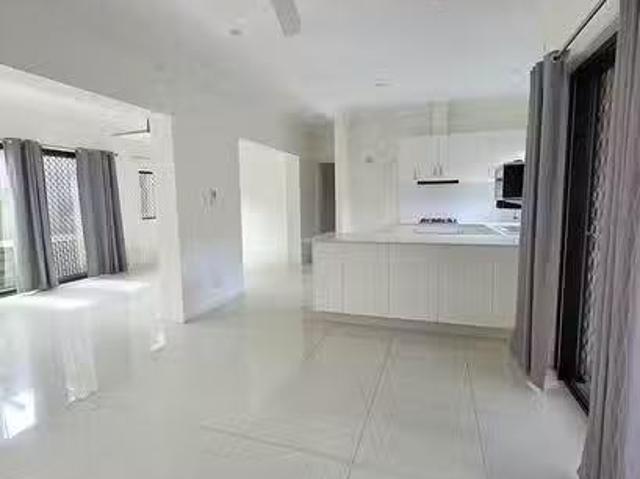 Cheap 82 A Lavender Street, Inala, QLD 4077