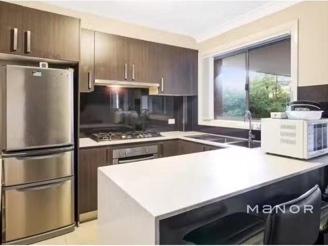 Cheap 8/41 Rosebrook Avenue, Kellyville Ridge Townhouse for re.