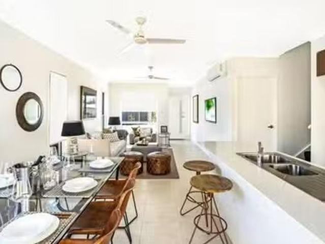 Cozy 84/22 Creekside Terrace, Albany Creek, QLD 4035