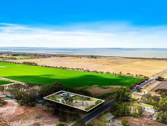 Charming 845 Lake Plains Road, Lake Plains, SA 5255