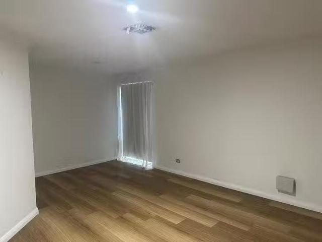 Deal! 84A Hubert Street, East Victoria Park, WA 6101