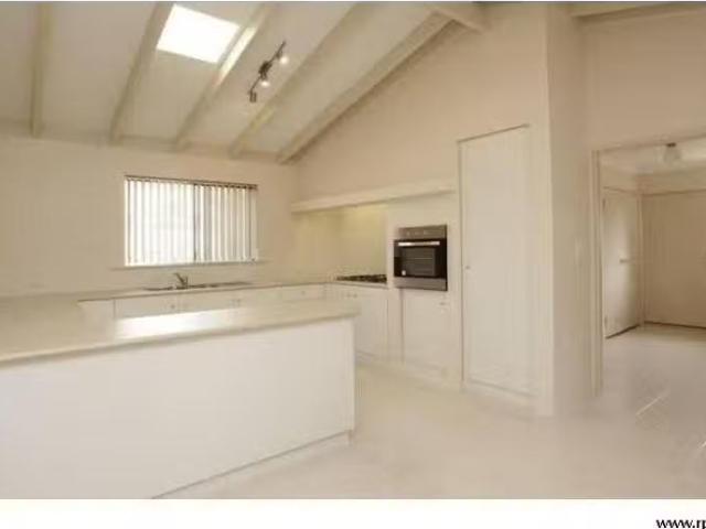 Rental! 85 Agincourt Drive, Willetton, WA 6155