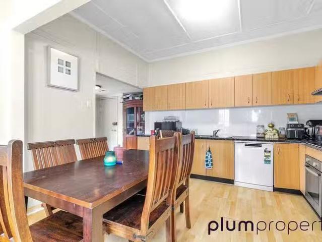 Nice 88 Creek Road, Mount Gravatt East, QLD 4122