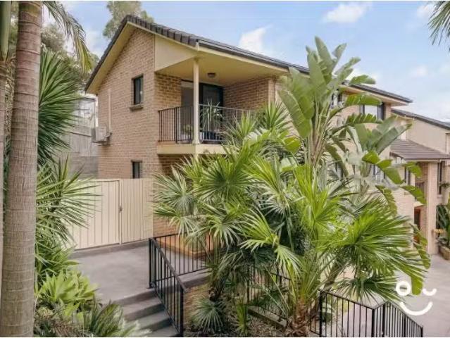 Deal! 8/97 99 Campbell Street, Woonona Townhouse for rent Lis.