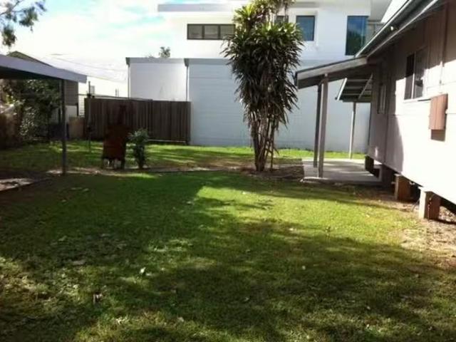 Nice 89 Biggs Avenue, Beachmere, QLD 4510