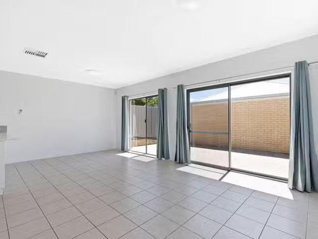 Rental! 89 Lambeth Circle, Wellard, WA 6170