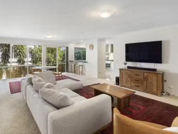 Cheap 8 Moody Street, Balwyn North VIC 3104 House Auction