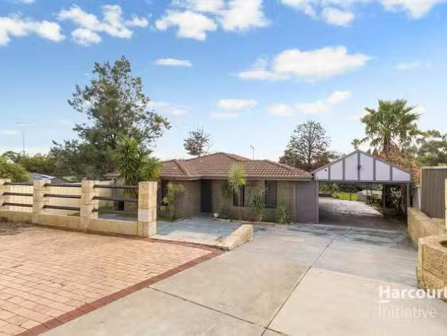 Cozy 8 Norcott Vista, Marangaroo, WA 6064