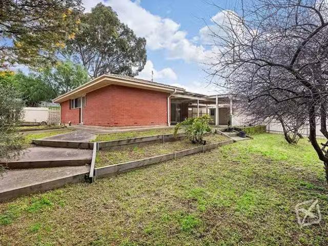 For Rent! 8 Oxley Court, Hackham, SA 5163