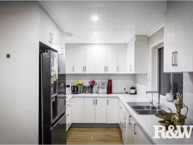 Charming 8 Olympic Place, DOONSIDE House for rent Listed by M.