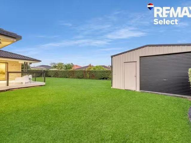 Unique 8 Bonsai Court, Glenella, QLD 4740