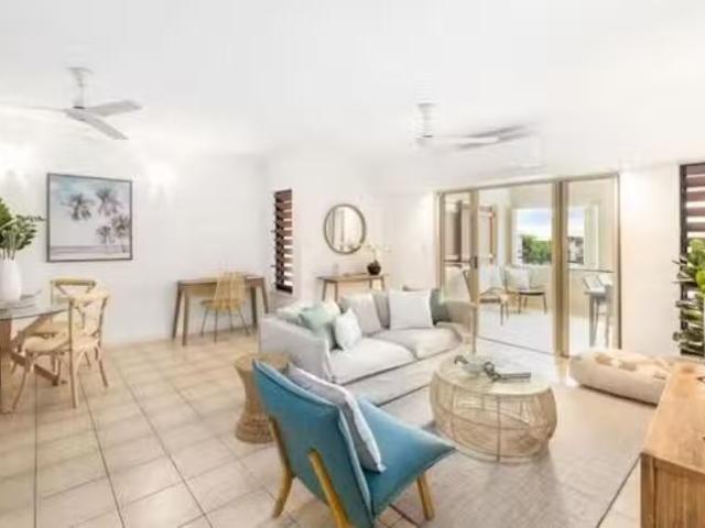 Nice 8 Clifton Road, Clifton Beach, QLD 4879