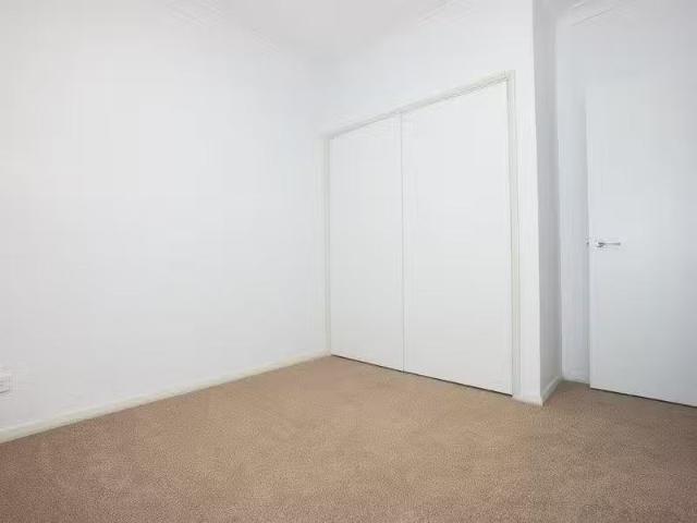 Just in! 8 Cogra Road, WOY WOY House for rent Listed by Jyden.