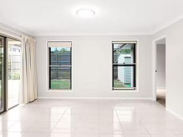 Just in! 8 Eadie Street, Kearneys Spring, QLD 4350
