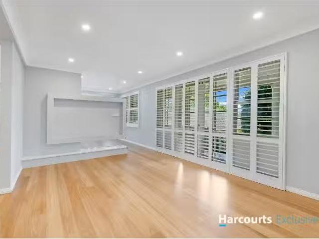 Cozy 8 Hillside Place, West Pennant Hills House for rent List.