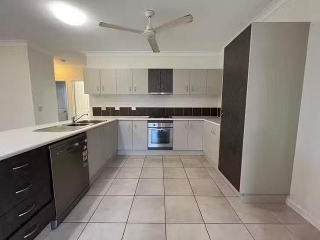 Nice 8 Laidley Close, Bentley Park, QLD 4869
