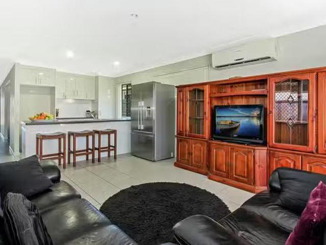 Unique 8 Lilly Pilly Street, Heathwood, QLD 4110