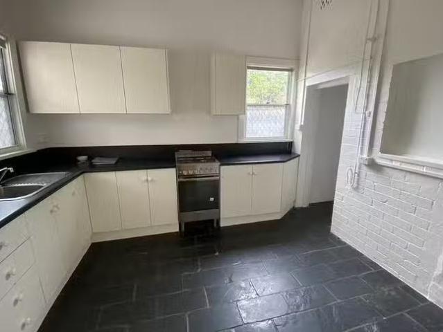 Cozy 8 Lochness Avenue, Mitcham, SA 5062