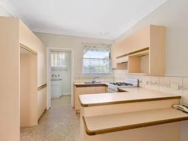 Unique 8 Warren Street, Burwood, VIC 3125