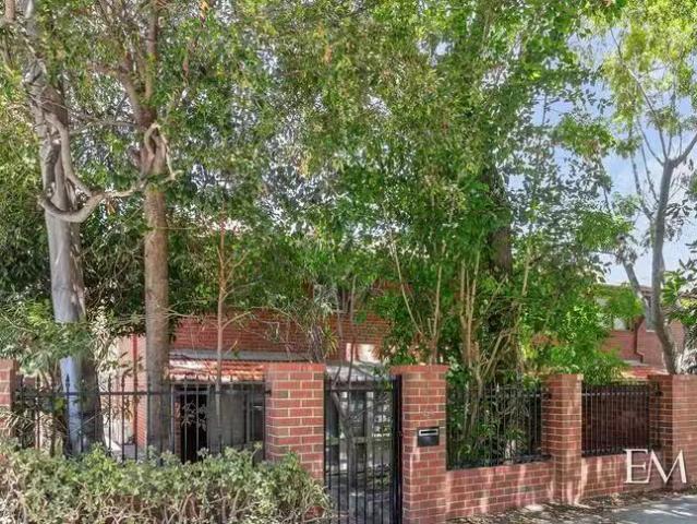 Deal! 8A Hardy Road, Nedlands, WA 6009