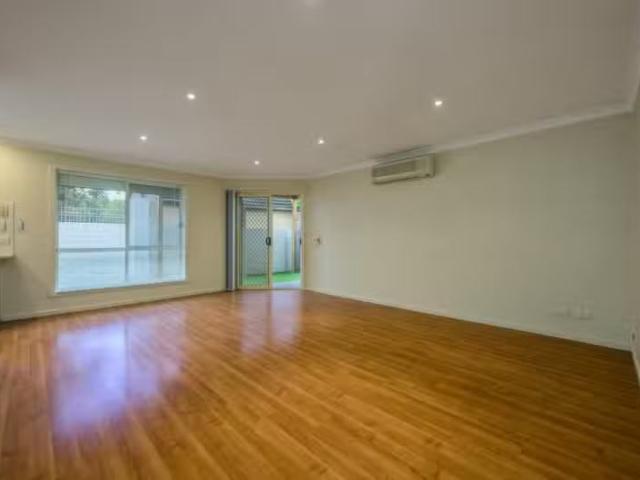 For Rent! 8A Newton Crescent, Lalor VIC 3075 Unit For Lease