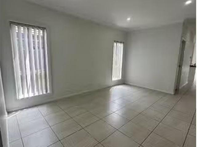 Just in! 8B Harvey Street, ORAN PARK House for rent Listed by.