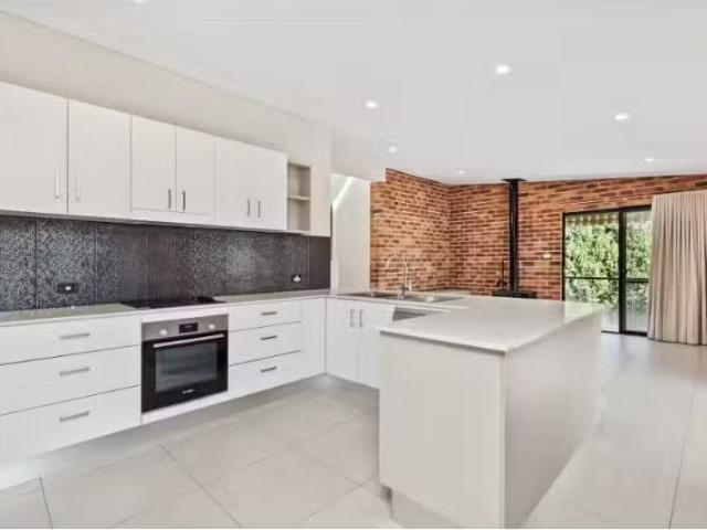 Deal! 93 Burwood Road, Whitebridge House for rent Listed by S.