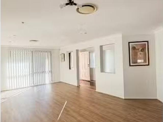 Unique 93 Joshua Moore Drive, HORNINGSEA PARK House for rent.
