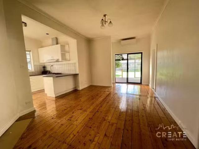 New 90 Anderson Road, Sunshine VIC 3020