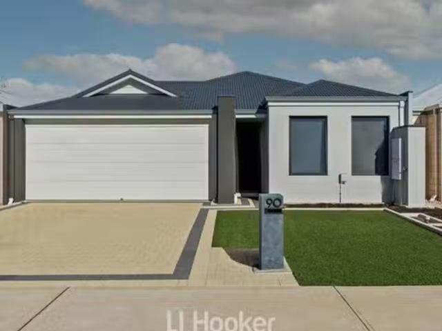 New 90 Carnelian Avenue, Australind, WA 6233