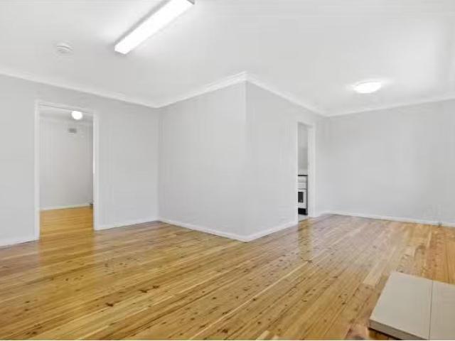 Nice 92 Beach Road, BATEMANS BAY House for rent Listed by R