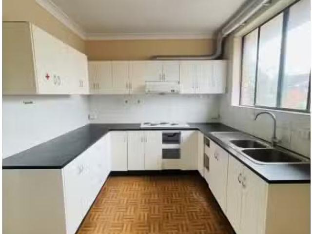 Charming 9/33 The Trongate, Granville Apartment for rent List.